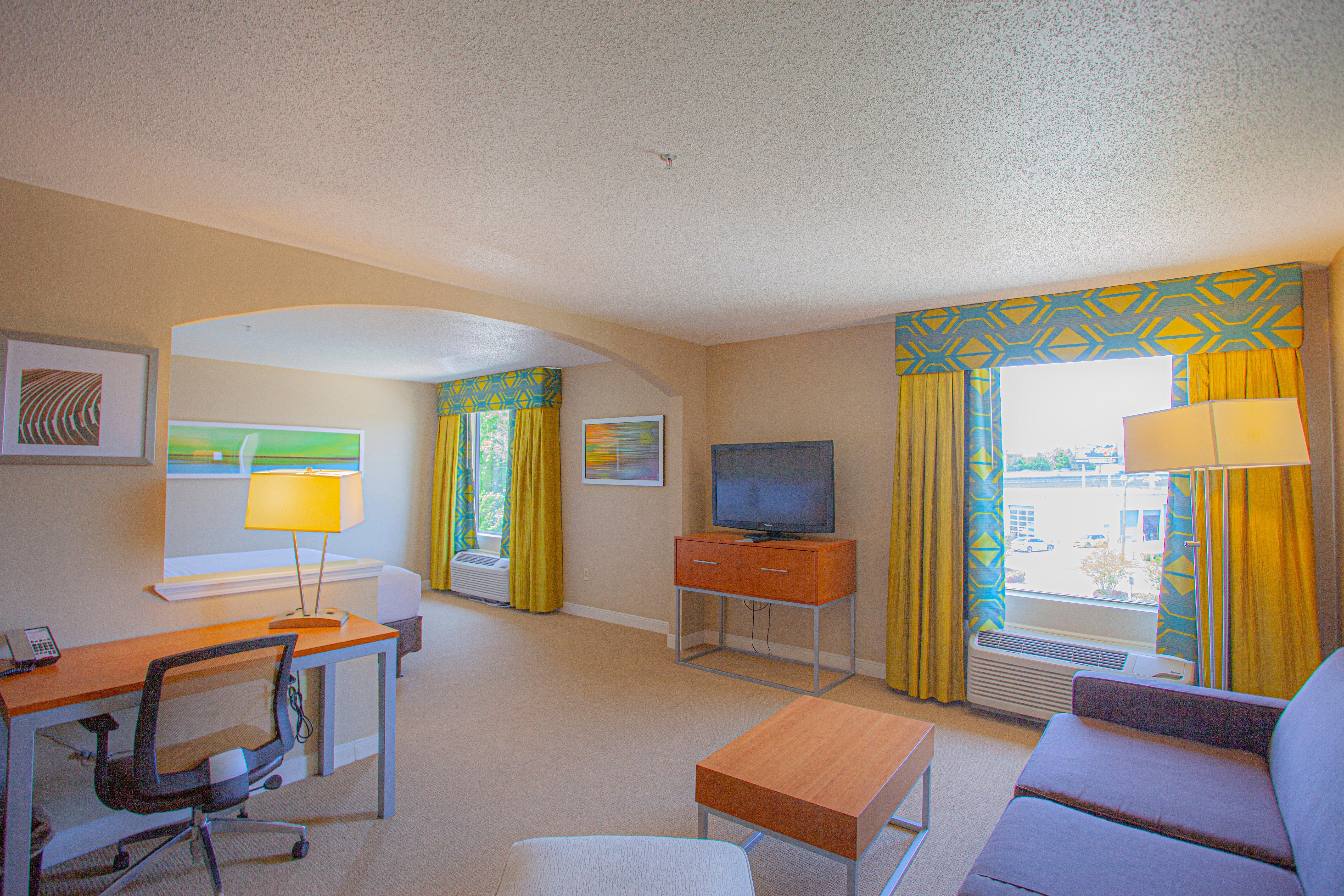 & - The Woodlands Hotel 3*
