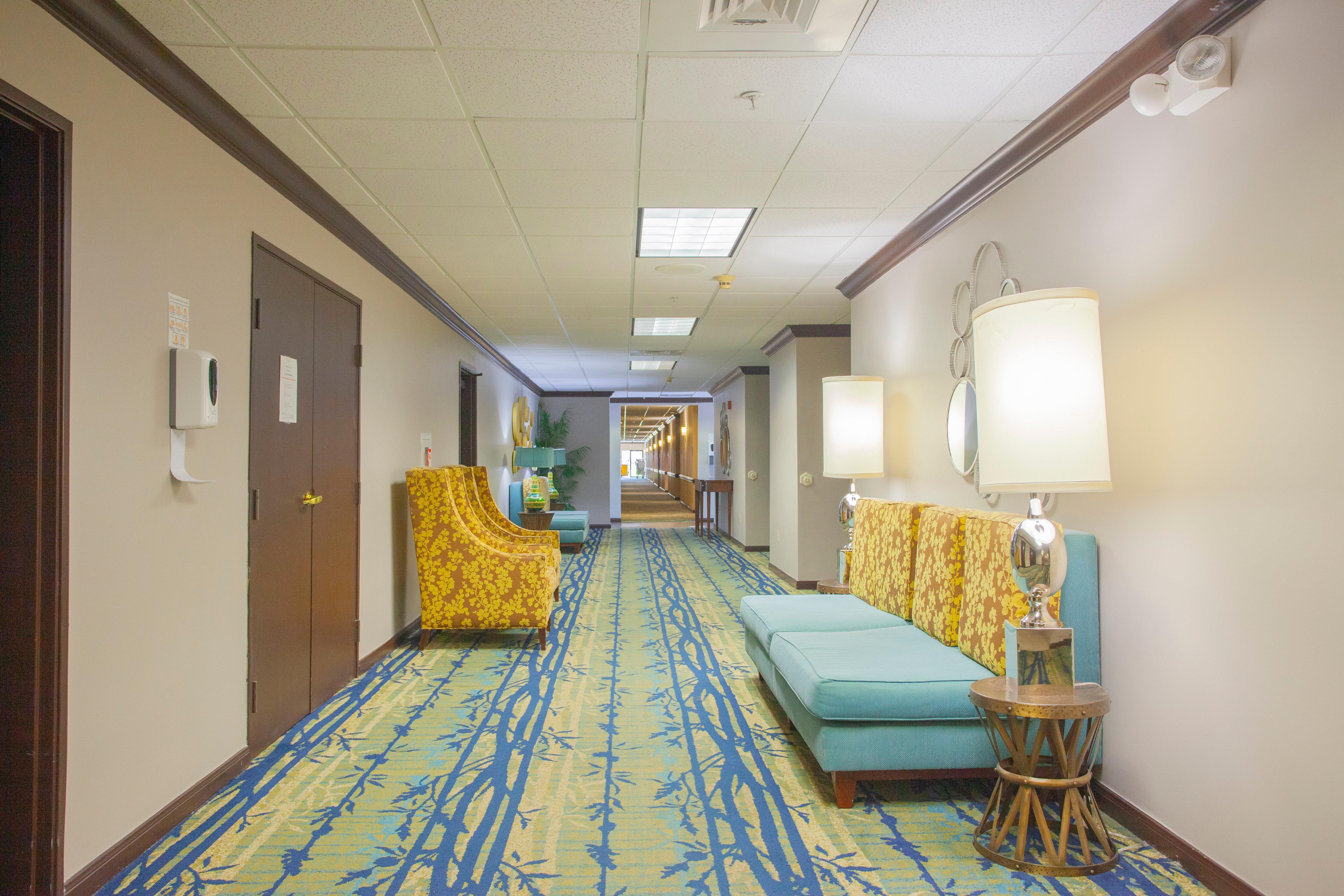 & - The Woodlands Hotel 3*