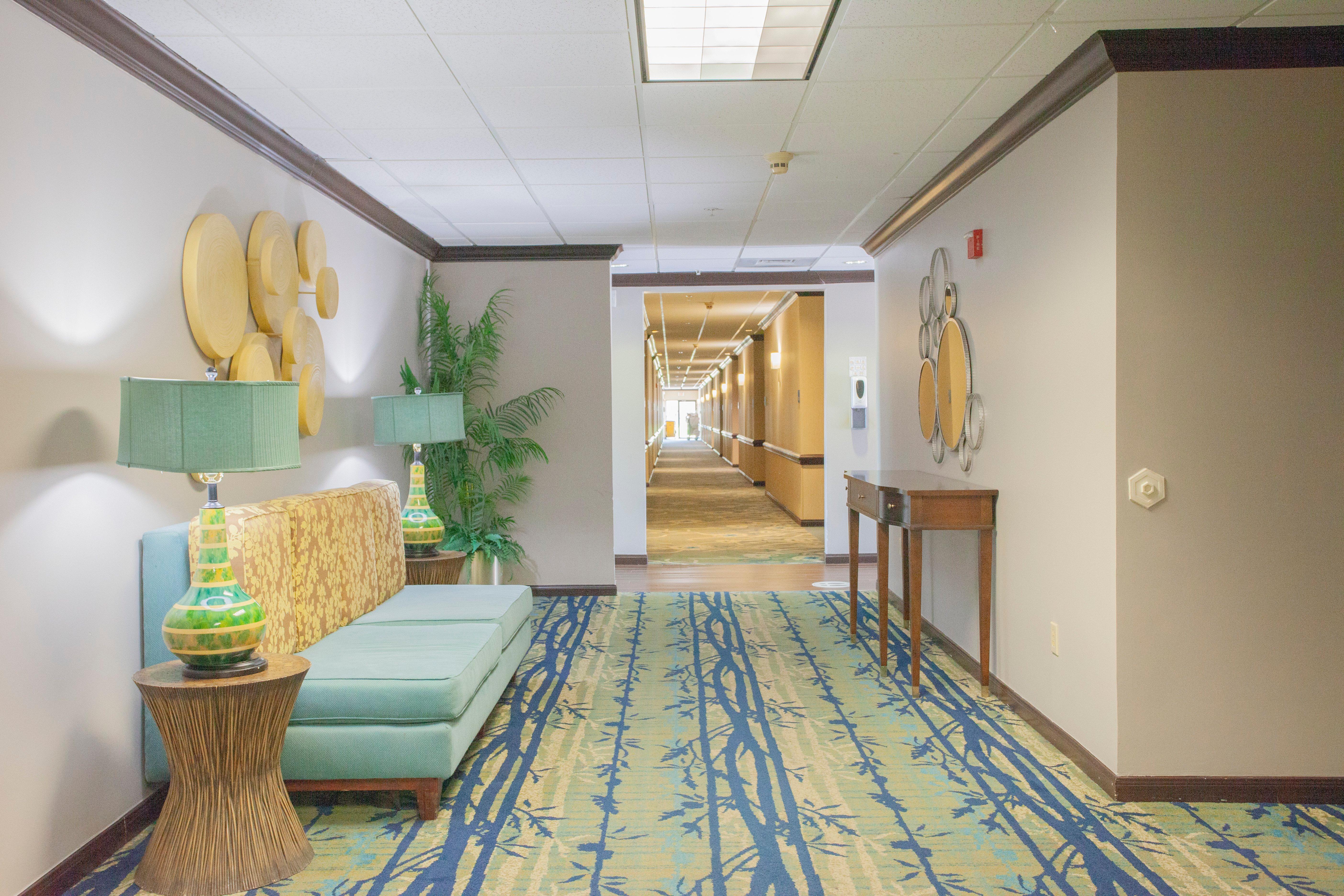 & - The Woodlands Hotel 3*