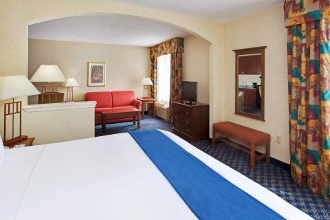 & - The Woodlands Hotel Spring